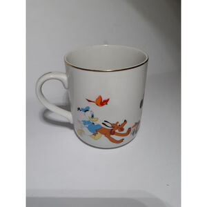 Vintage Walt Disney World Disneyland cup